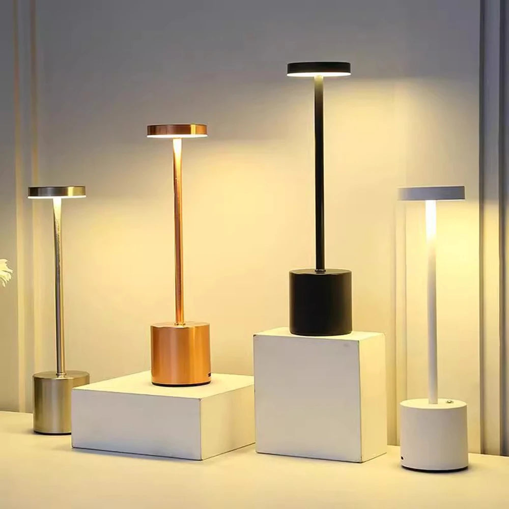 Luminária de Mesa LED com Toque Sem Fio