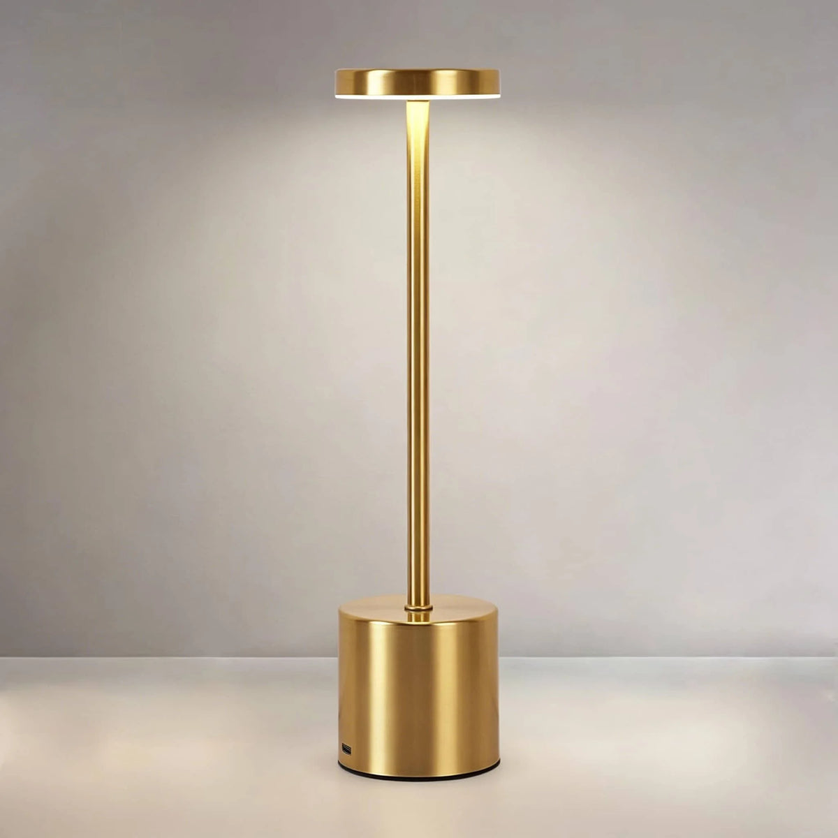Luminária de Mesa LED com Toque Sem Fio