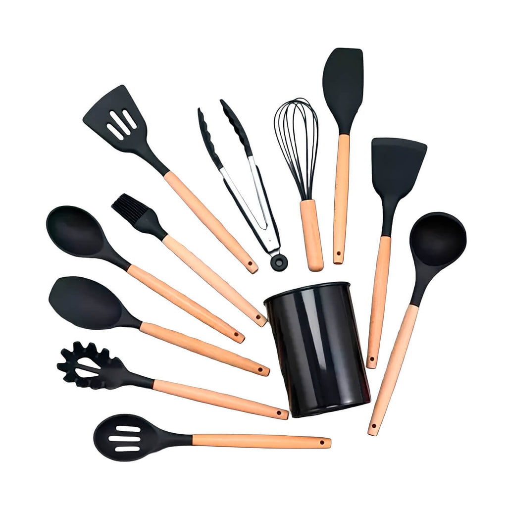 Utensílios de cozinha de silicone com cabo de madeira espalhados sobre a mesa, conjunto completo mostrando todas as 12 peças